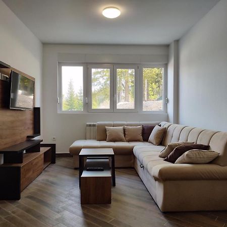 Apartments & Restaurant Pirlitor 자블야크 외부 사진