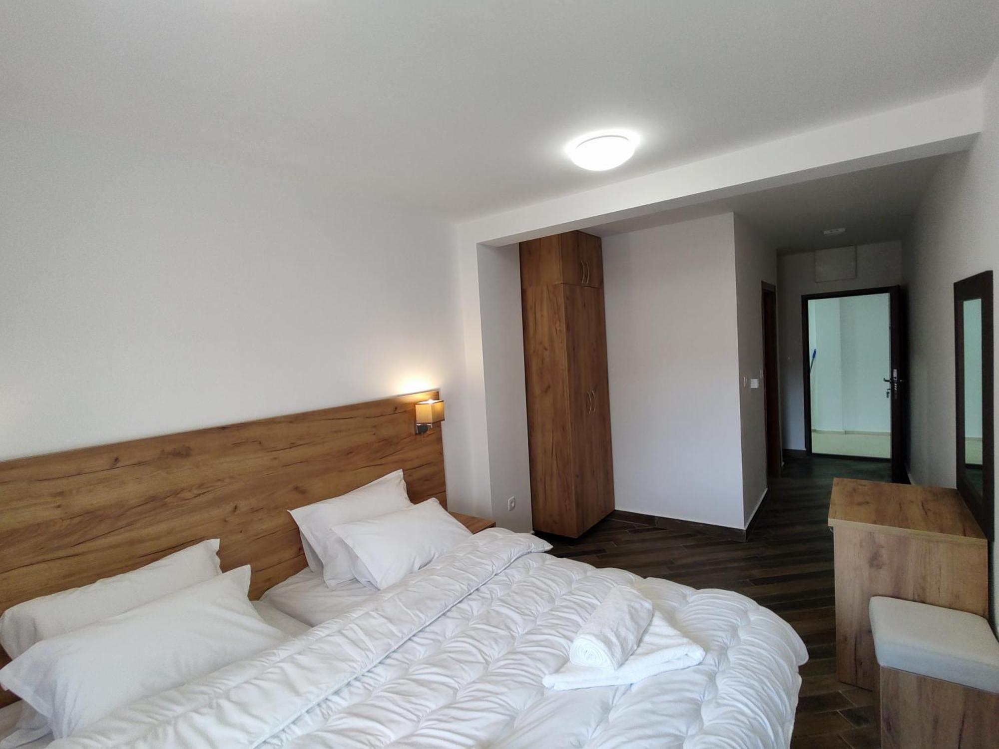 Apartments & Restaurant Pirlitor 자블야크 외부 사진